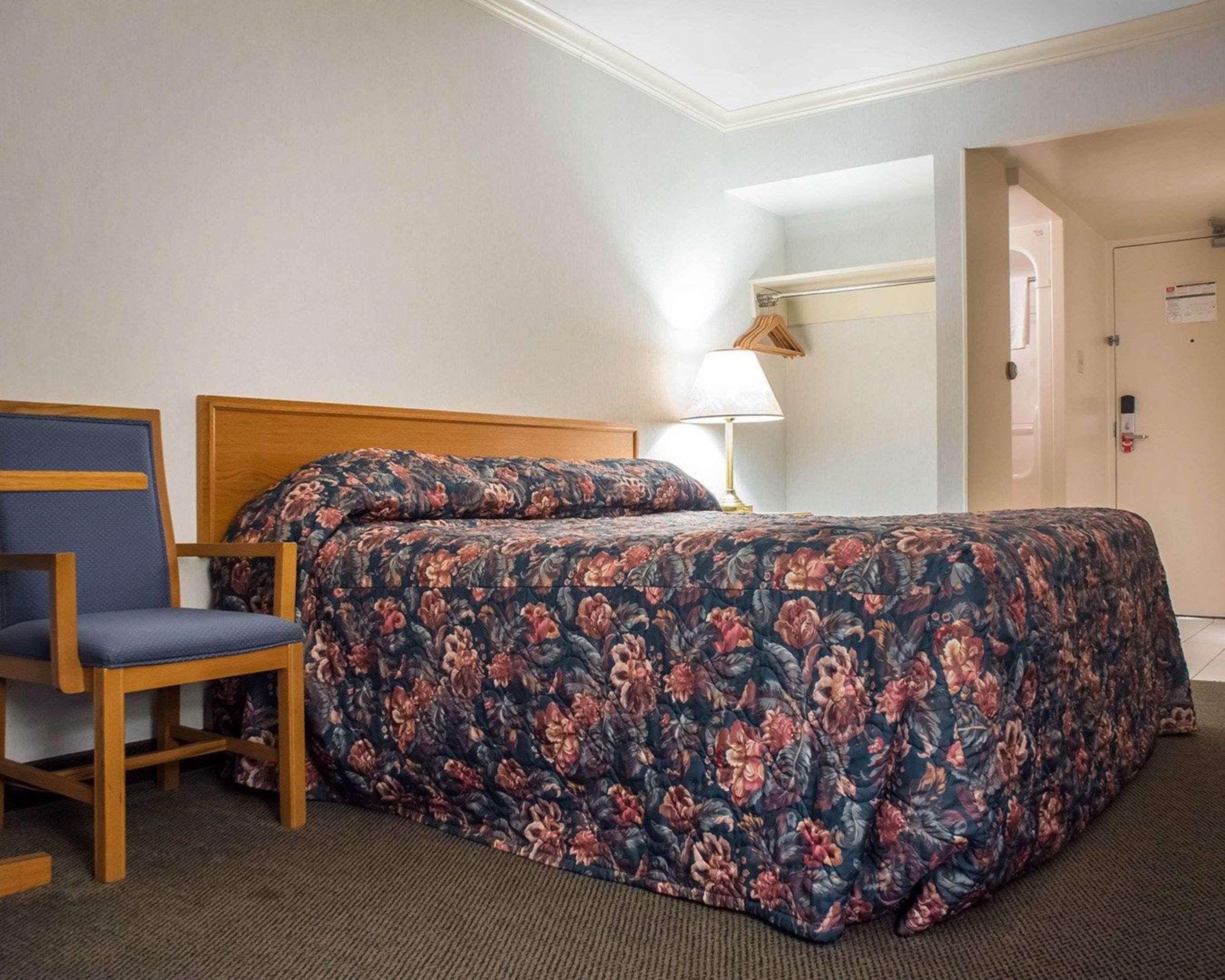 Econo Lodge By The Falls Niagara Şelalesi Dış mekan fotoğraf