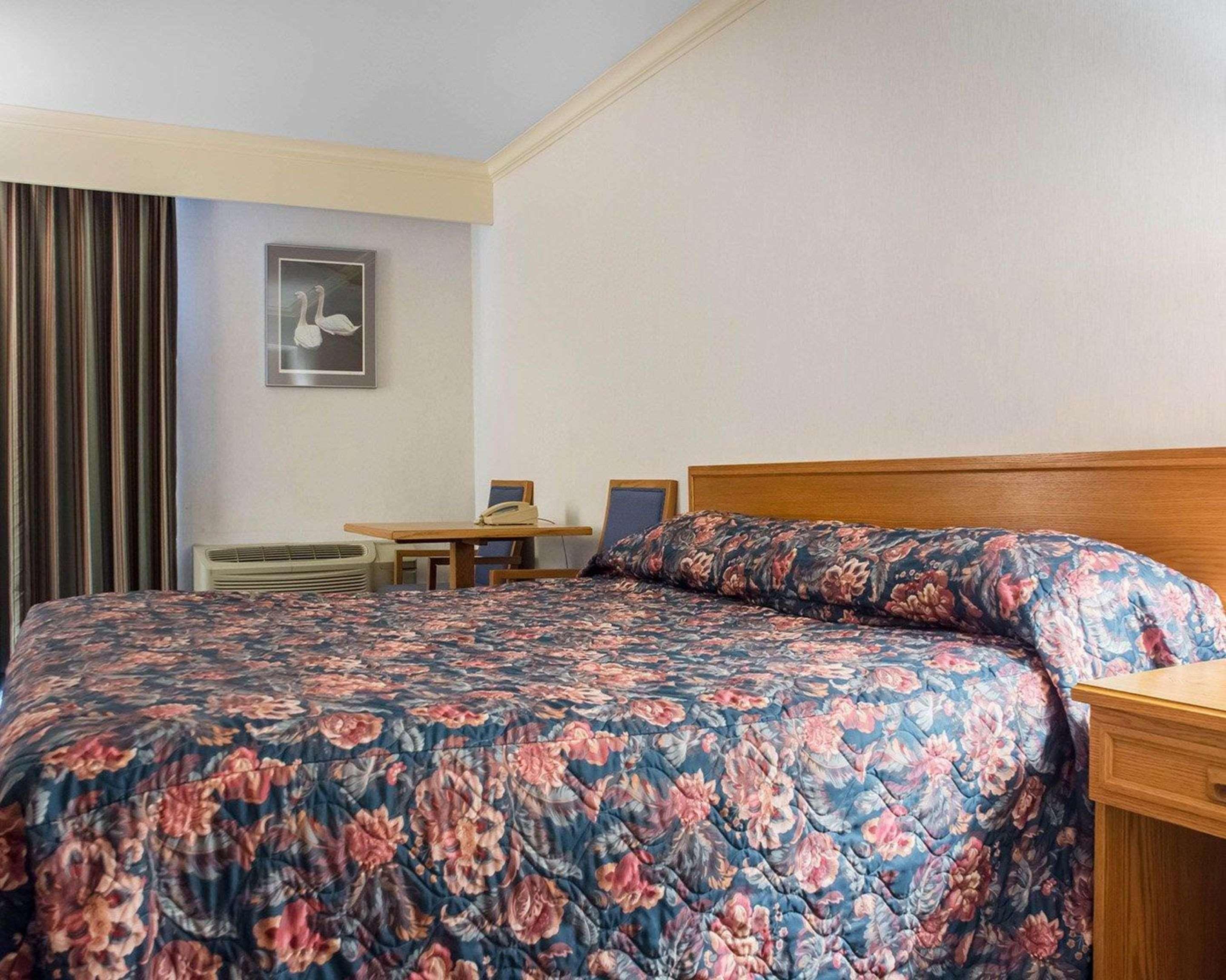 Econo Lodge By The Falls Niagara Şelalesi Dış mekan fotoğraf