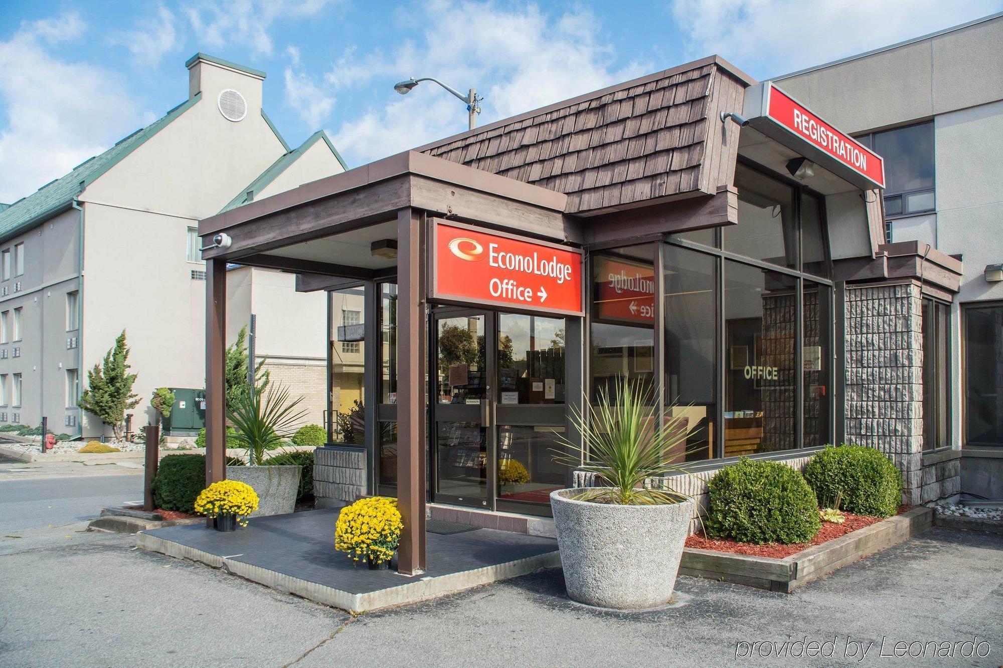 Econo Lodge By The Falls Niagara Şelalesi Dış mekan fotoğraf